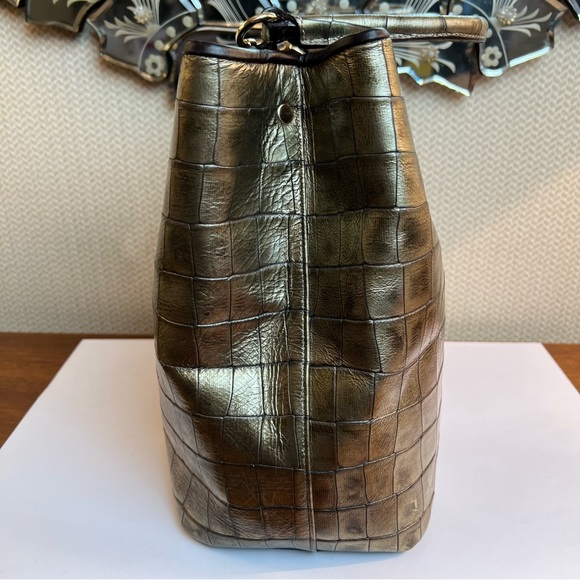 NWOT Brahmin Amelia and Debra Wallet (EUC) in Bronze Templo HTF and Retired - Picture 15 of 17